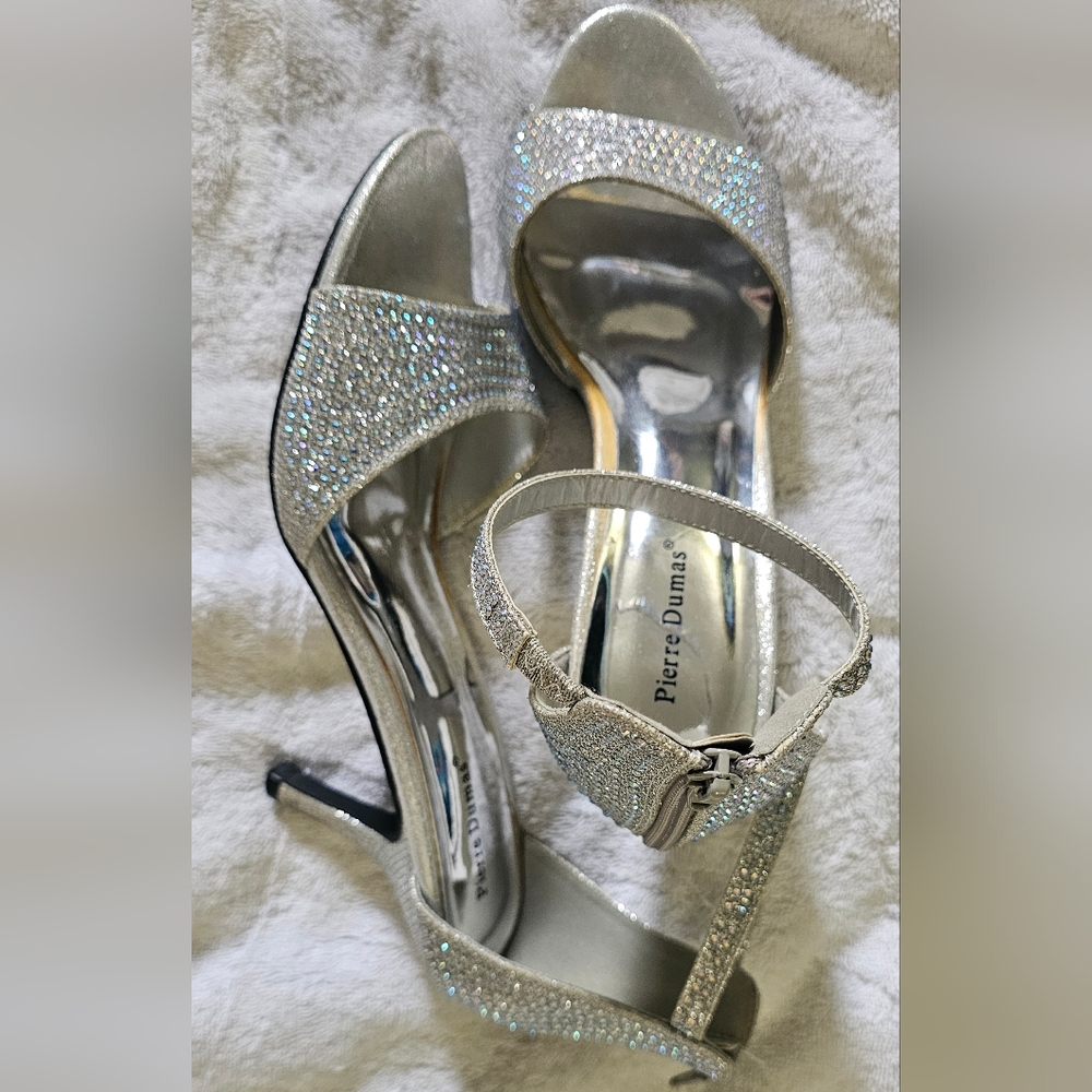 Pierre Dumas Sparkling Silver Heels